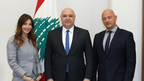  نانسي عجرم تلتقي الرئيس اللبناني.. ماذا قالت بعد اللقاء؟(صور)