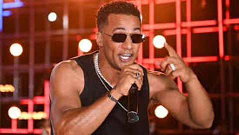 غضب محمد رمضان بعد استبعاده عن الغناء في نهائي أفريقيا رغم تسجيله الأغنية!