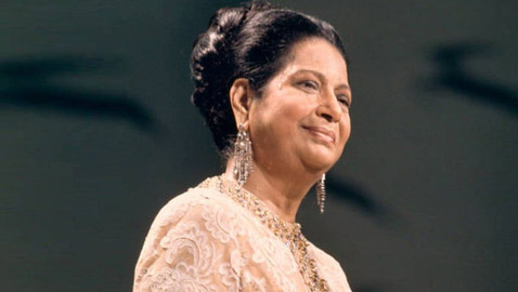 ذكرى وفاة أم كلثوم: هل فعلا أرغمها عبد الناصر على التعاون مع عبد الوهاب؟