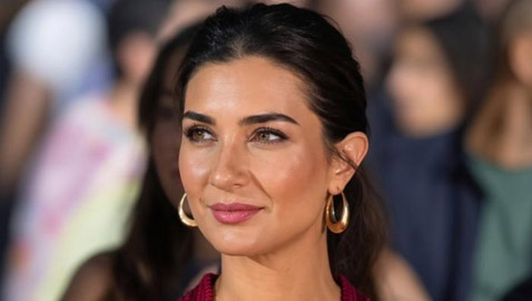 توبا بيوكستون في مهرجان مراكش تتألق بقفطان مغربي مميز
