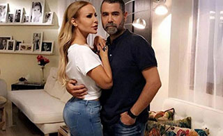 ����� ����